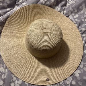 Brand new women’s large sunblocking, beach hat